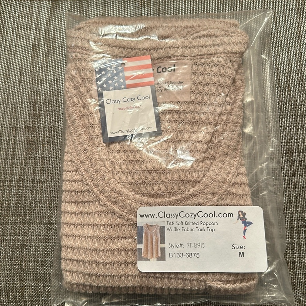 NWT Soft knitted popcorn tank top size M made in USA tan